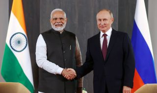 Кремъл : Путин е провел телефонен разговор с индийския премиер Моди