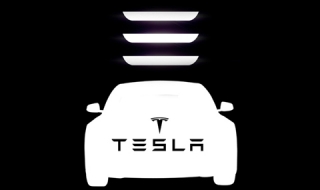 Adidas обвини Tesla в плагиатство