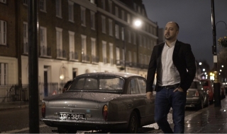 Алекс Байчев с романтичен клип от Лондон