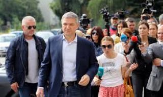 Съдът отказа да прекрати делото за копията и стрелите на Бобоков