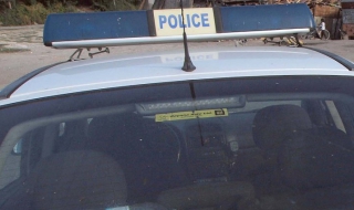 Пиян шофьор предлага подкуп на полицаи