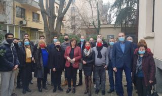 Нинова прие нови членoве на БСП във Варна