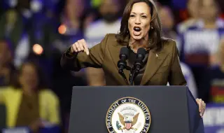 Harris at campaign event backed by daughter of former GOP vice president 