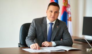 Сръбският министър на образованието подаде оставка заради трагедията в белградското училище