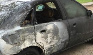 Лек автомобил изгоря като факла край Калофер