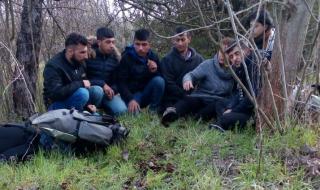 В Софийско арестуваха голяма група нелегални мигранти