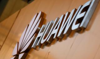 Тръмп удари Huawei и ZTE