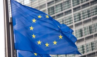 ЕС увеличава до близо 8 млрд. евро средствата, с които предоставя военна помощ