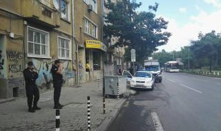 Сапьори отцепиха спирка в центъра на София (СНИМКИ)