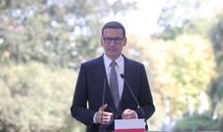 Полша остава в ЕС - Октомври 2021