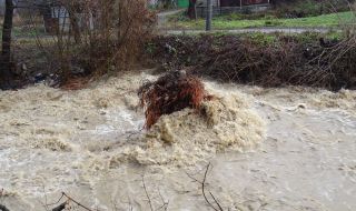 Заради проливен дъжд в община Ардино обявиха частично бедствено положение 