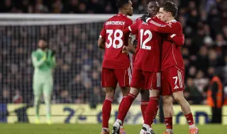 Ливърпул срази Барнзли в голов спектакъл на "Анфийлд" и продължава напред за ФА Къп