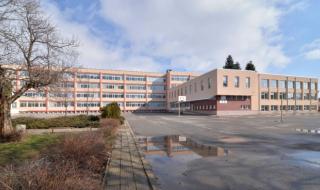 143 училища и детски градини затвориха заради грип и лошо време