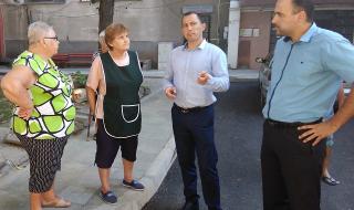 Завърши преасфалтирането на ул. „Карловска“