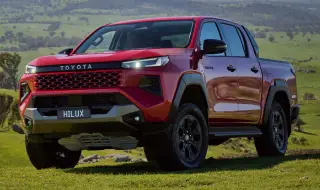 Подробно за новата Toyota Hilux, вече на ток, бензин и дизел
