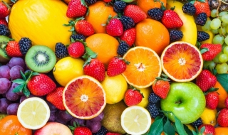 Полезни ли са плодовете при отслабване?