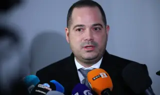 Калин Стоянов: Радев все повече заприличва на своя пряк ръководител и идол от Москва