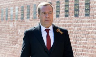 Медведев: Конфликтът в Украйна може да се проточи десетилетия, ако властта в Киев не се смени 