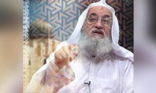 Лидерът на "Ал Кайда" се появи във видео на фона на слуховете, че е мъртъв