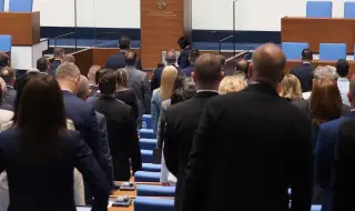 Ще спре ли Радев „политическия кислород“ на опозицията