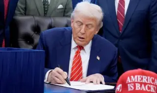 Белият дом заплаши с мита търговските партньори на Иран