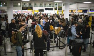 Криза с персонала по летищата във Великобритания