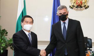 Премиерът Стефан Янев се срещна с посланика на Китай