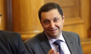 Янев потърси сметка за ДФ "Земеделие", Греков започва проверка