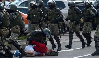 За "честта" на беларуските полицаи