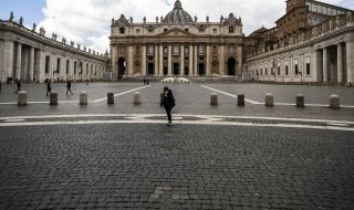 Ватиканът е загубил $100 милиона от началото на пандемията