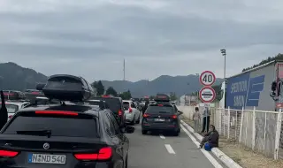 Хиляди изселници тръгнаха от Турция за Момчилград