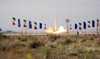 Иран планира да се снабди с още три сателита "Хаям"