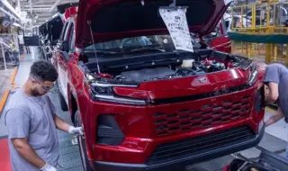 Парадоксът на Toyota или защо новият RAV4 се превръща в дефицитна стока