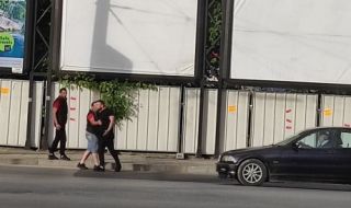 Юмруци на пътя в Пловдив