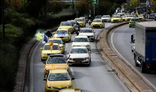 Стачка спира таксиметровите превози в гръцката столица Атина