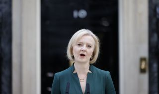 Лиз Тръс си взима почивка от политиката