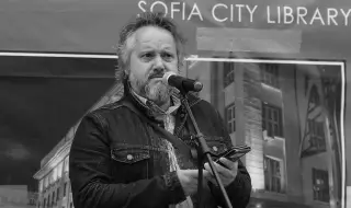 Поклонението пред писателя Калин Терзийски е днес от 13,30 часа в Ритуалната зала на Централните софийски гробища