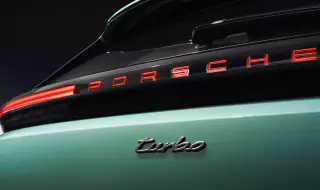 Най-луксозното Porsche изоставя електричеството и залага на V8