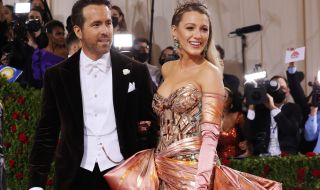 Блейк Лайвли и Райън Рейнолдс тихомълком се сдобиха с четвърто дете (СНИМКИ)