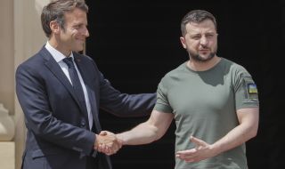 Макрон и Зеленски обсъдиха отбранителните нужди на Украйна и възстановяването на енергийни съоръжения 