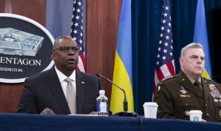 Остин, Съливан и Мили изразиха „непоколебимата си подкрепа“ за Украйна