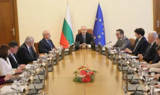МС обсъжда допълнителни разходи за ЦИК и общините