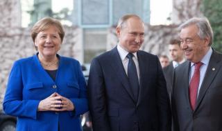 Путин и Меркел обсъдиха плана на Тръмп
