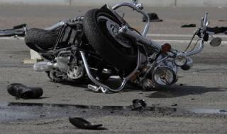 Лек автомобил уби моторист в София
