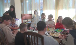 Украинските бежанци посрещнаха Коледа