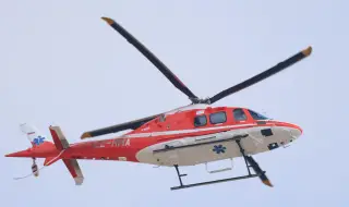 Въздушна линейка транспортира 5-годишно дете с тежки усложнения след грип