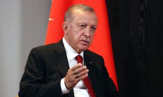 Турският президент Ердоган се срещна в Прага с арменския премиер Пашинян