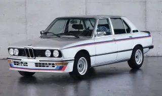 Ранен предшественик на BMW M5 излиза на търг с шестцифрена сума