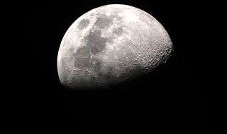 Учени създадоха подробна карта на лунните скали