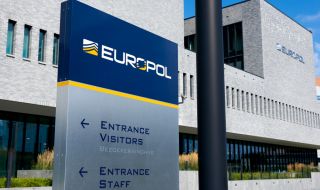 Европол заяви, че е разбил кокаинов "суперкартел" в Дубай и Европа
